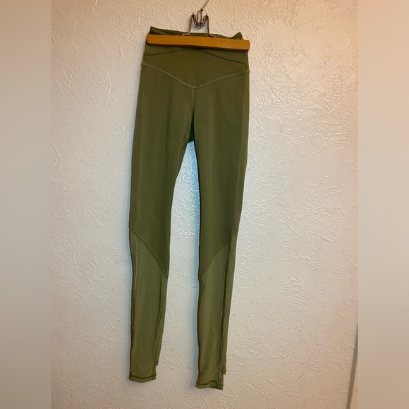 Lululemon legging - Picture 1 of 9